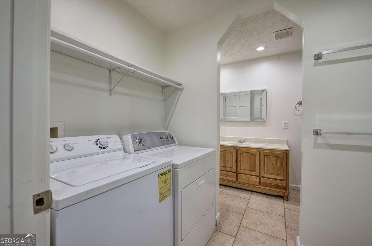 211 Alfred Avenue Rome - 9