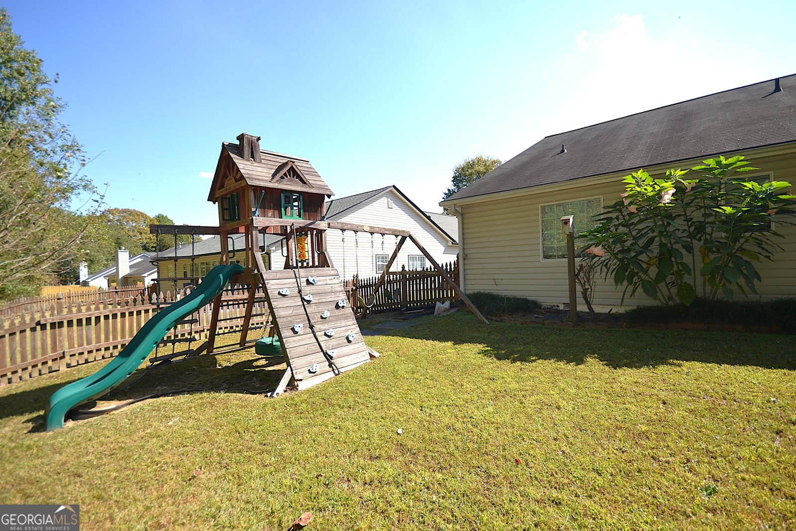 1935 Charleston Oak Circle Lawrenceville - 50