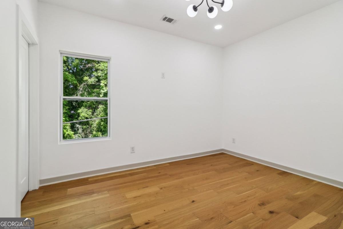 1129 Victory Drive Atlanta - 16