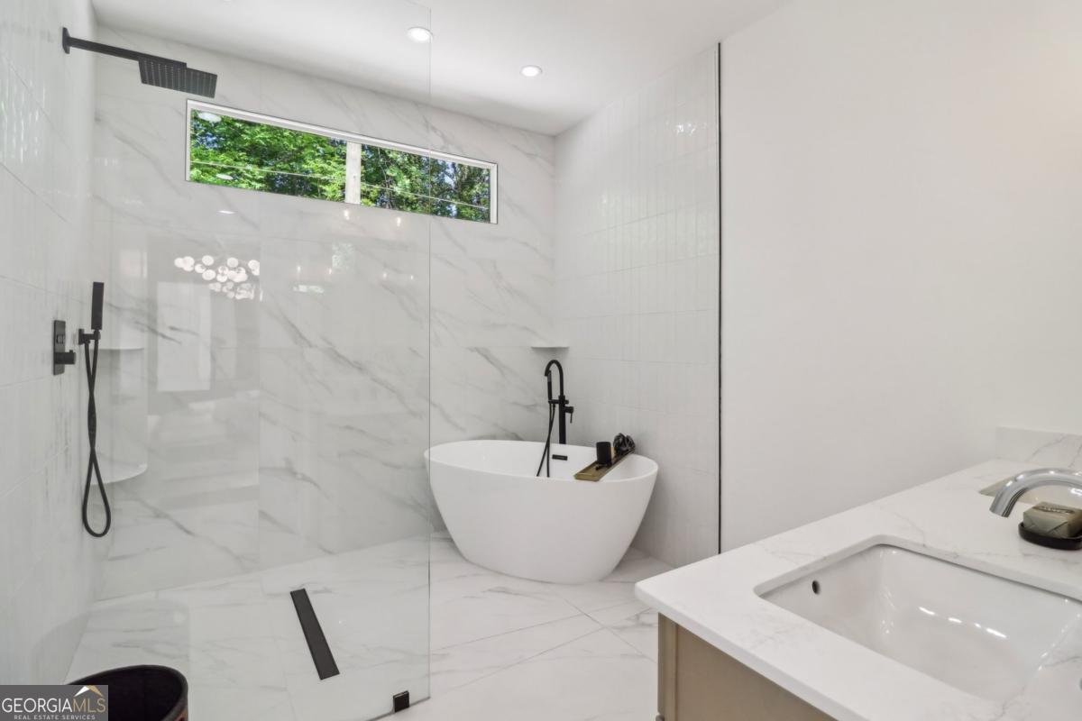 1129 Victory Drive Atlanta - 3
