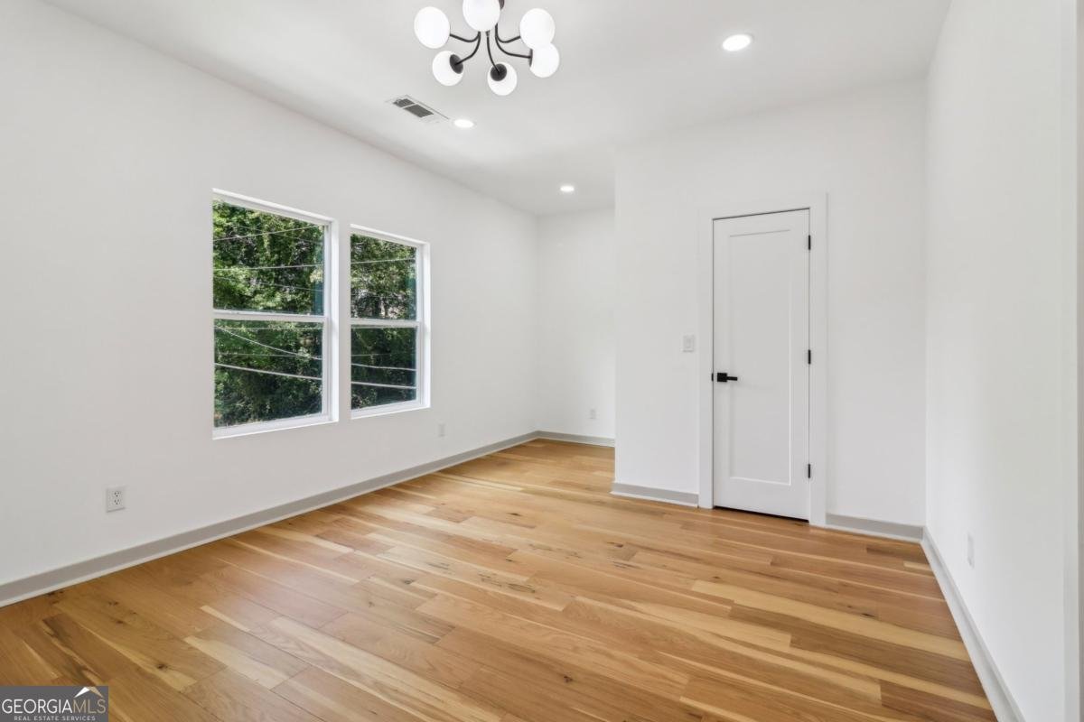 1129 Victory Drive Atlanta - 8