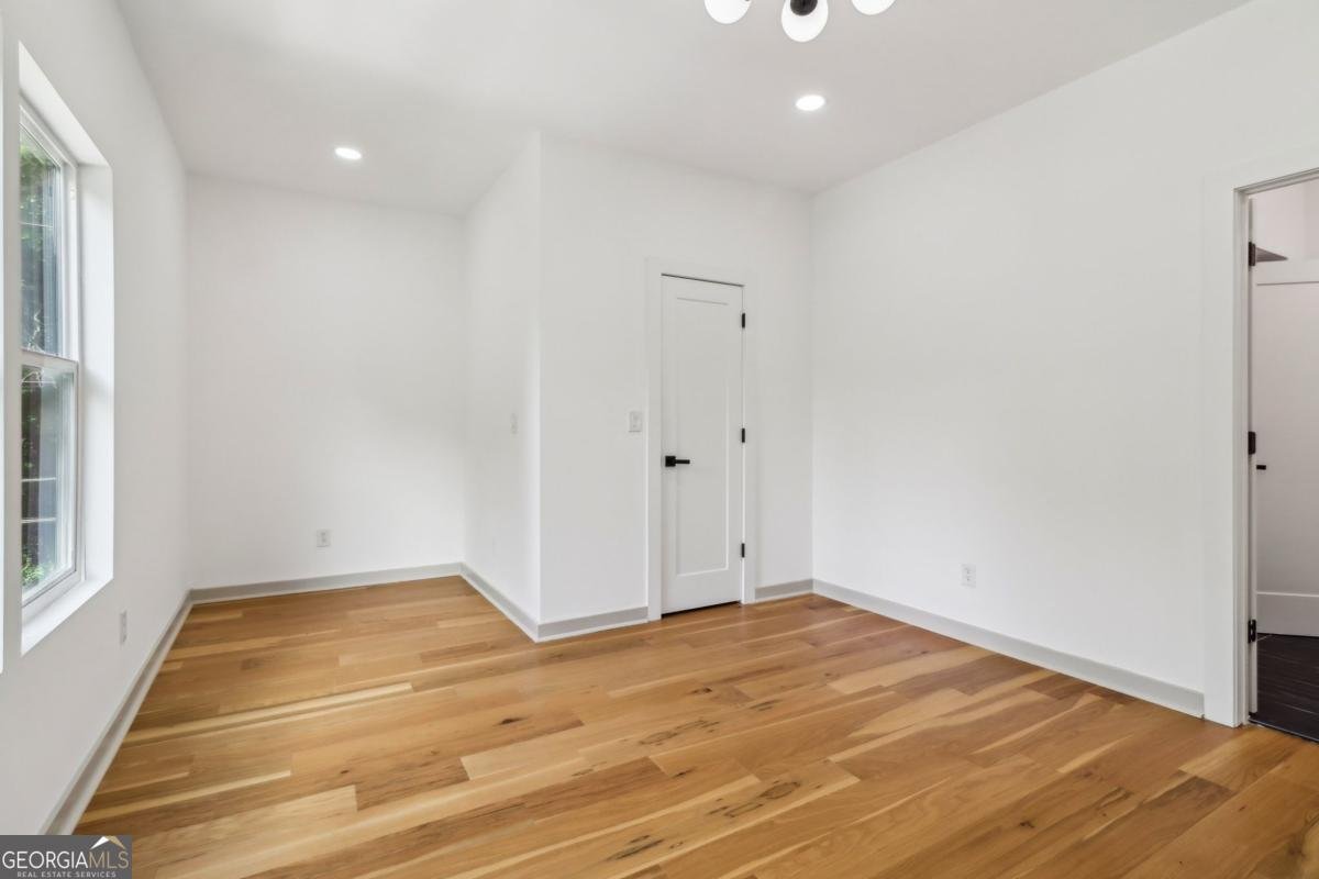 1129 Victory Drive Atlanta - 9