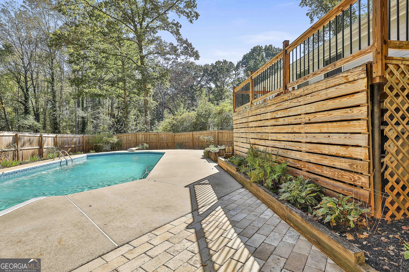 140 Waldrop Way Fayetteville - 1