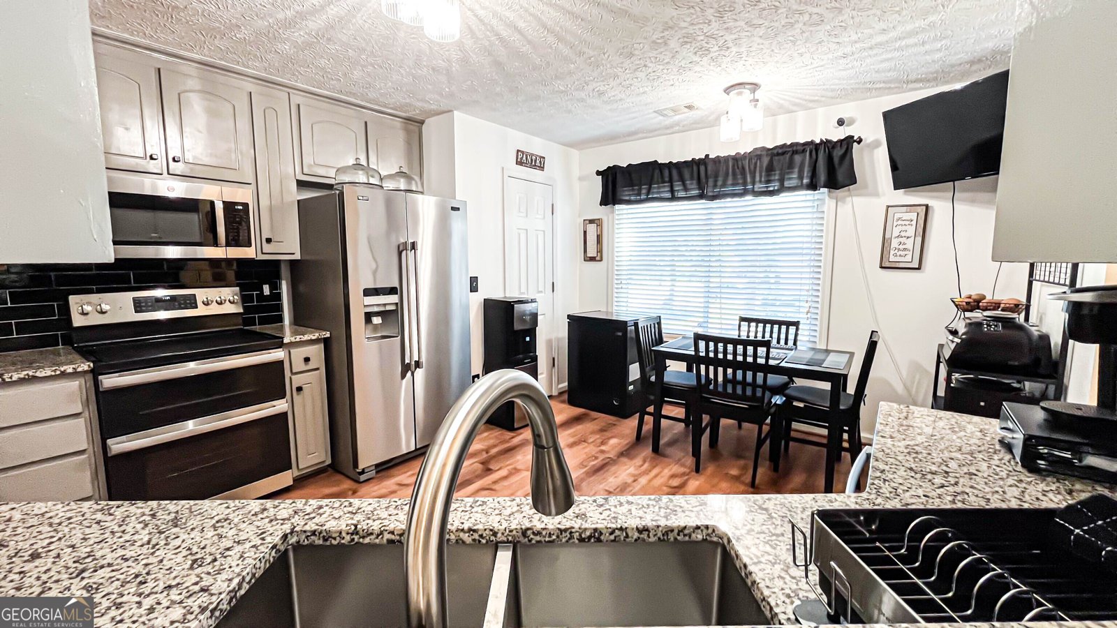 521 Deadwood Trail Locust Grove - 44