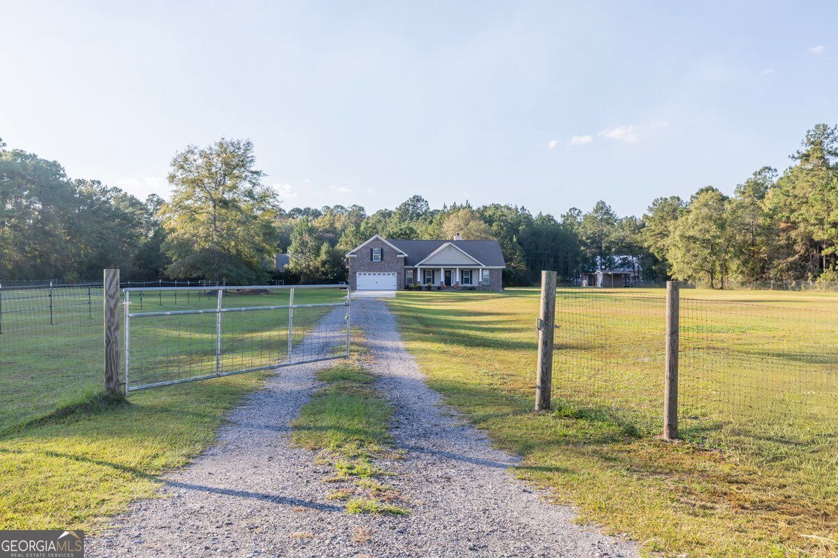 135 Runs Crossing Drive Springfield - 38