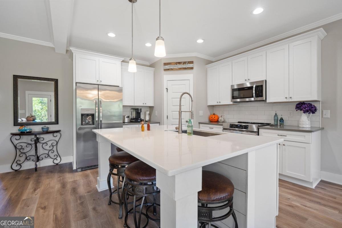 801 Hollly Ridge Drive Gray - 18