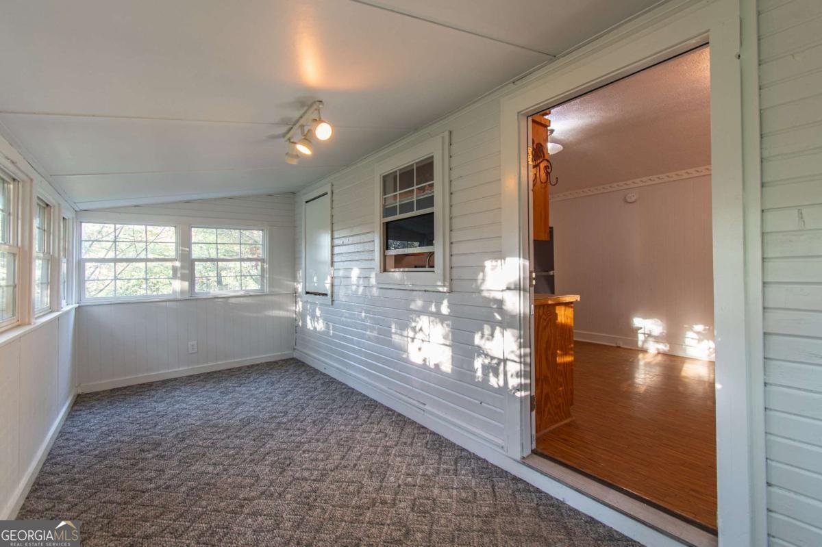 250 Nottingham Way Fairmount - 11