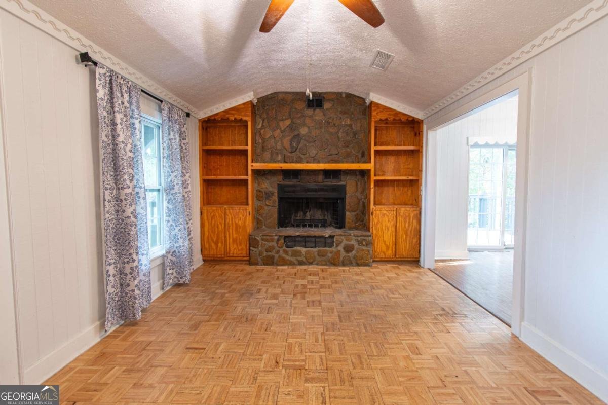 250 Nottingham Way Fairmount - 2