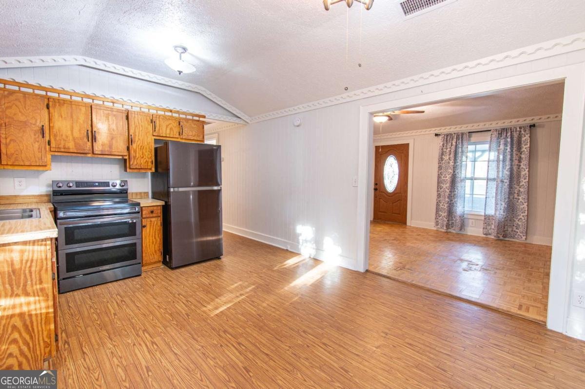 250 Nottingham Way Fairmount - 3