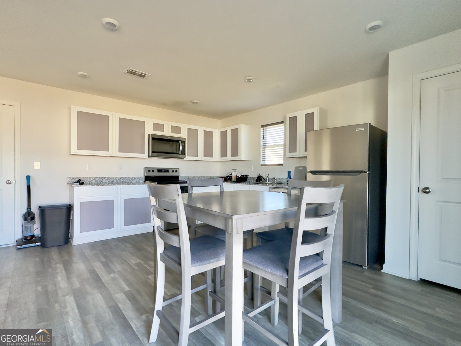 128 Oxford Lane Kingston - 14