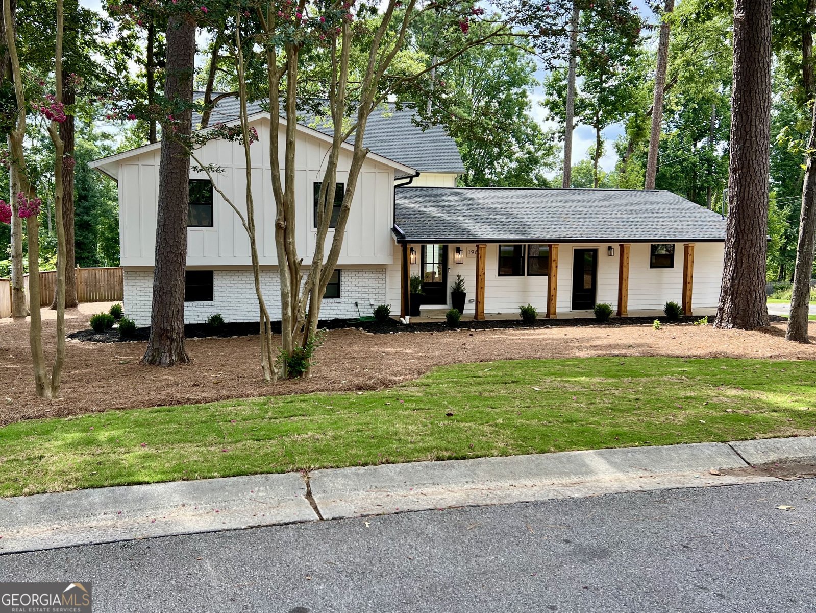 1967 Commodore Lane Atlanta - 1