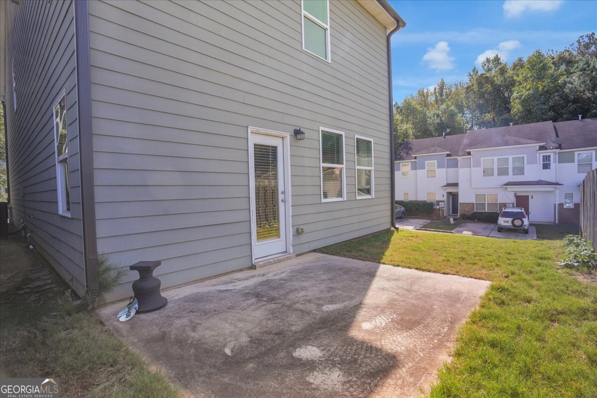 1506 Ashbrooke Trace Drive Stone Mountain - 32