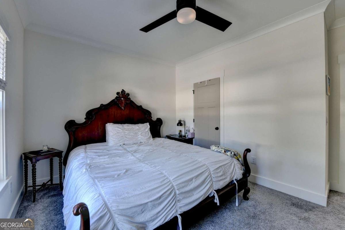 6181 Shoreland Circle Buford - 37