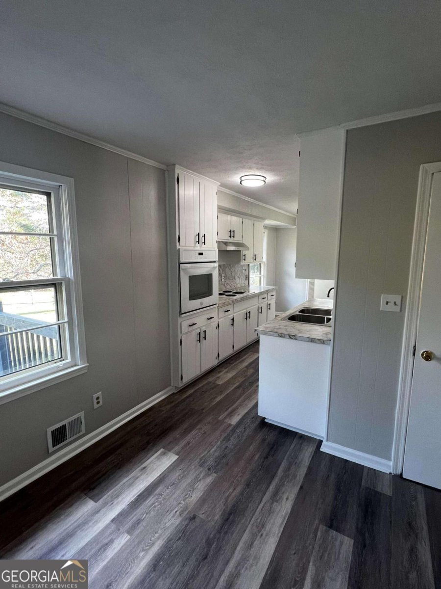 3909 Summit Drive Douglasville - 29