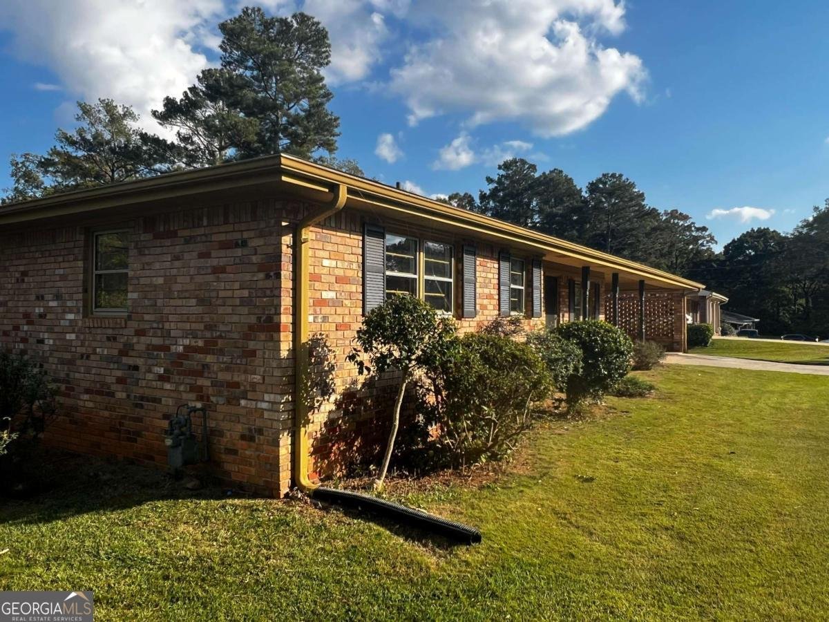 3909 Summit Drive Douglasville - 3