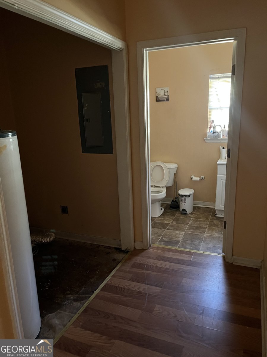 1127 Thompson Street Griffin - 8