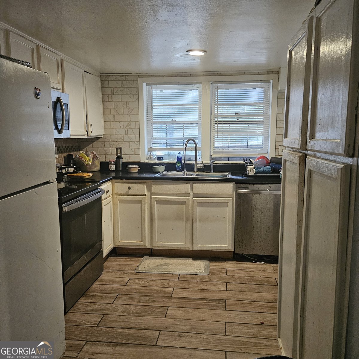 4880 Ben Hill Road Atlanta - 18