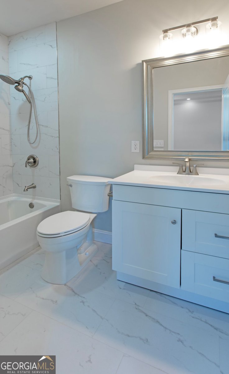 1133 Oak Knoll Terrace Atlanta - 28