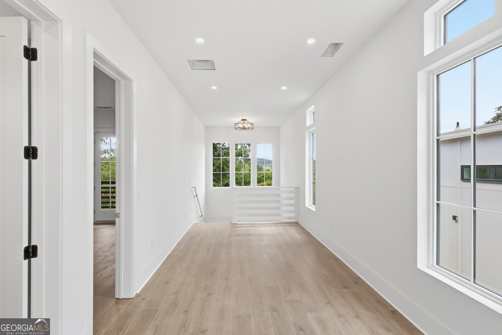 172 Railroad Street Canton - Photo 18