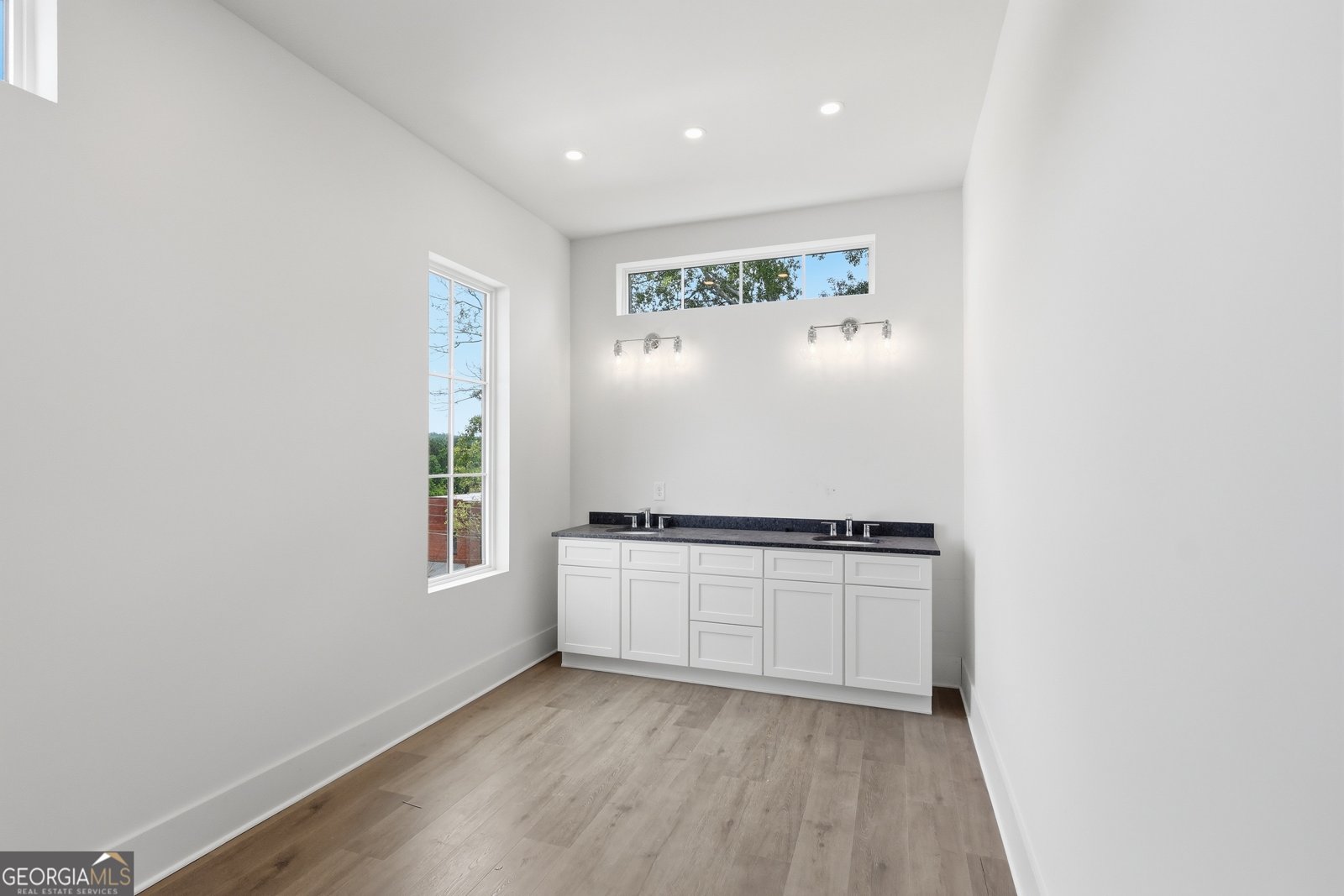 172 Railroad Street Canton - Photo 20