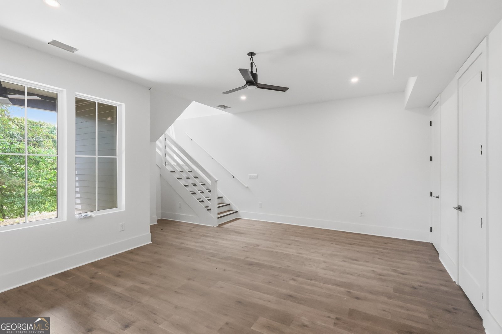 172 Railroad Street Canton - Photo 28