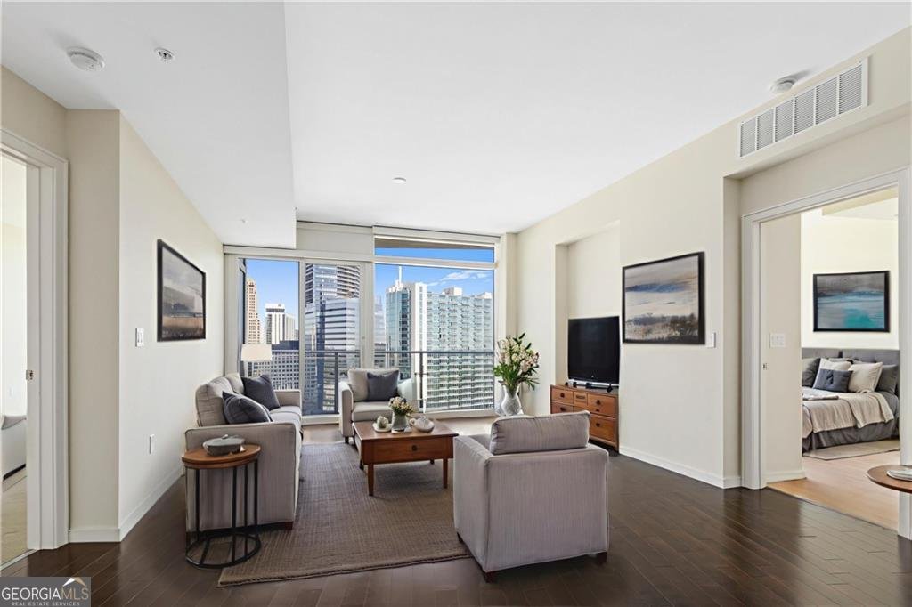 3325 Piedmont Road Atlanta - 10