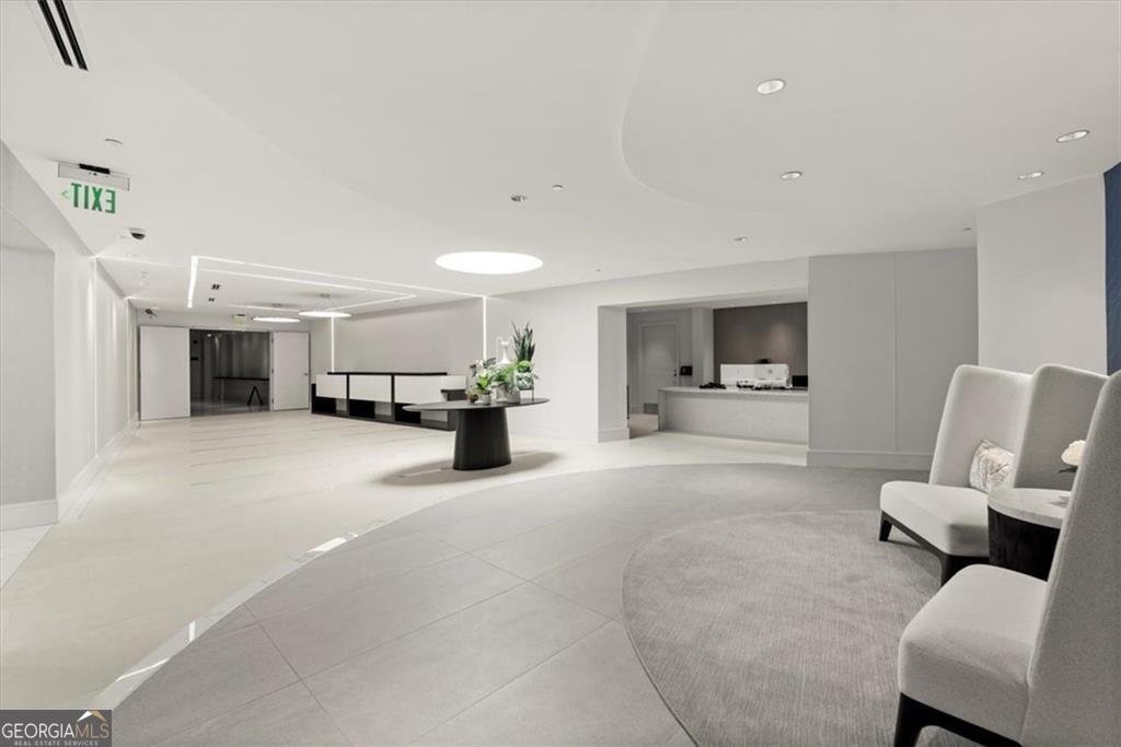 3325 Piedmont Road Atlanta - 48