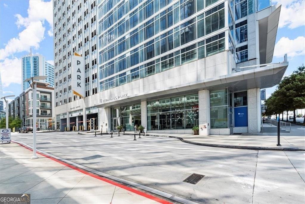 3325 Piedmont Road Atlanta - 57