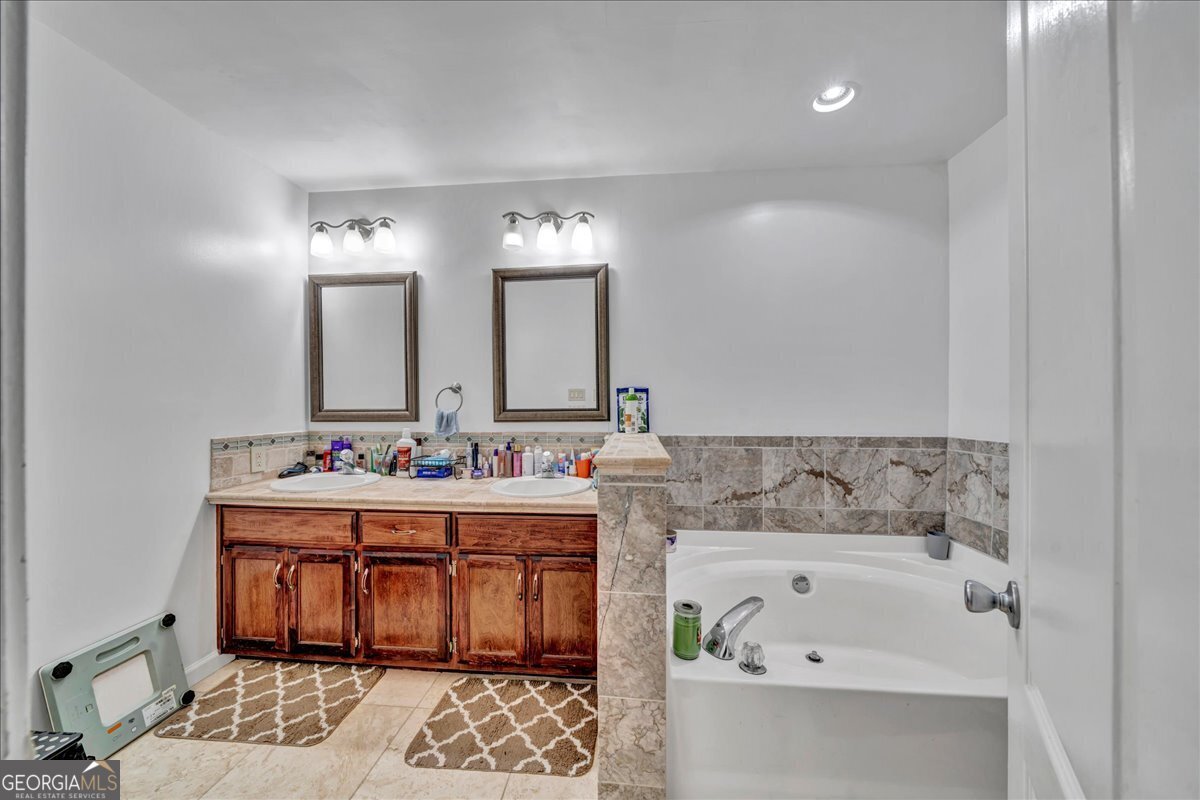 1181 Sandy Beach Drive Macon - 12