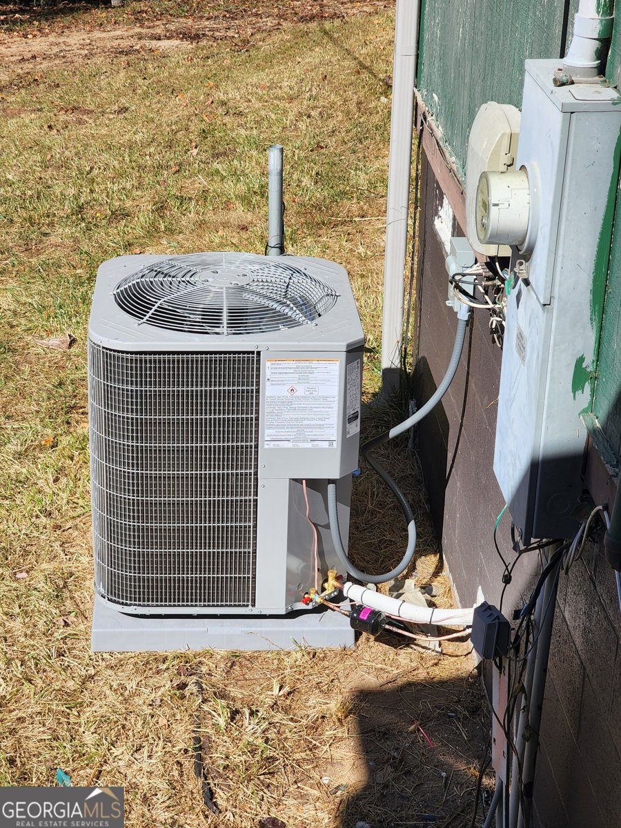 1048 Seals Road Dallas - 27