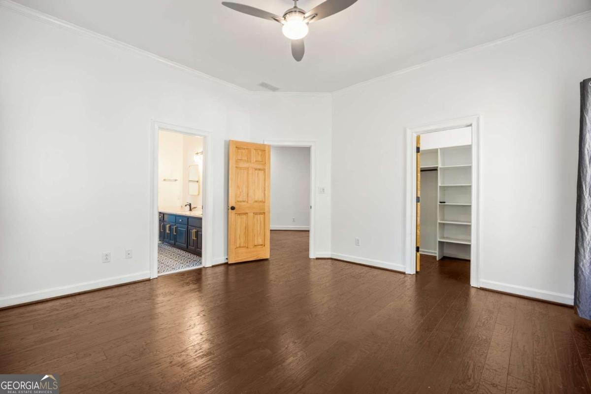 300 Island Cove Drive Newnan - 37
