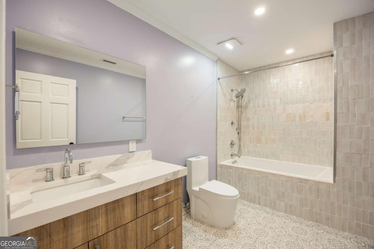 300 Island Cove Drive Newnan - 60