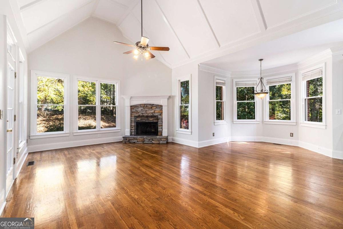 345 Lake Bend Court Alpharetta - 1