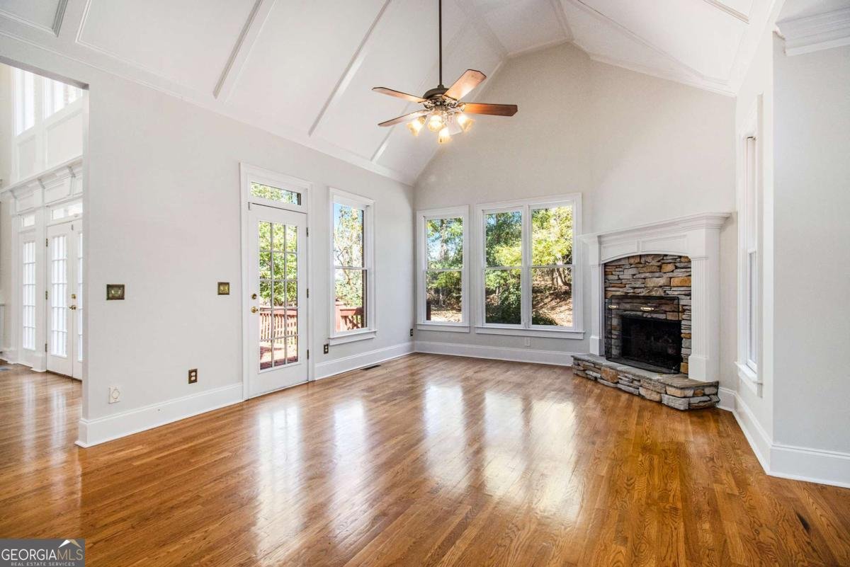 345 Lake Bend Court Alpharetta - 2