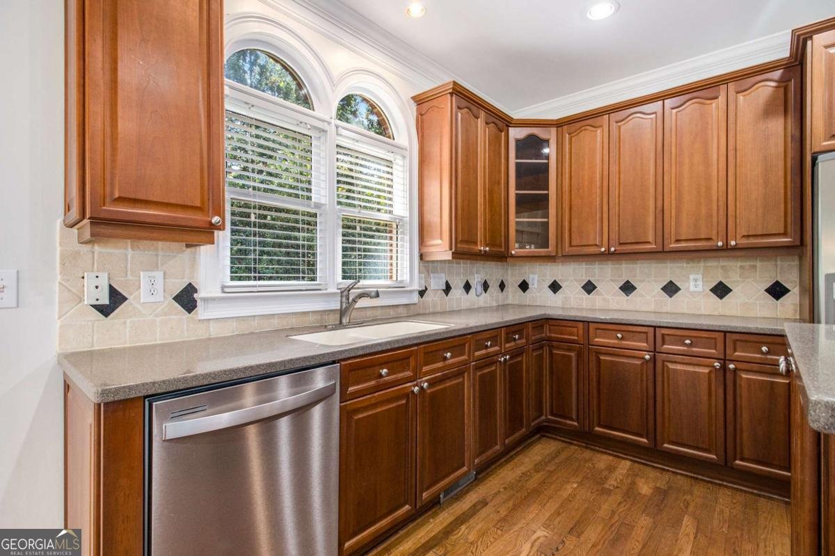 345 Lake Bend Court Alpharetta - 7