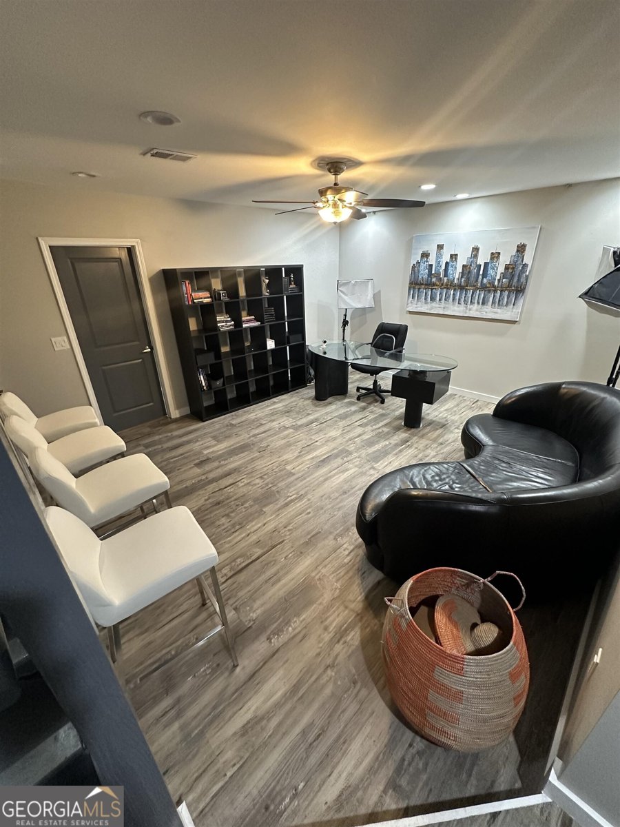 10875 Shallowford Road Roswell - 44