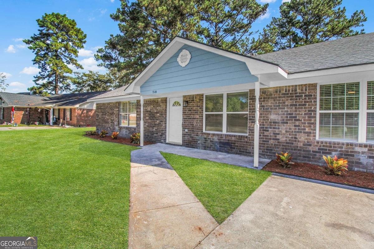718 Dover Drive Hinesville - 1