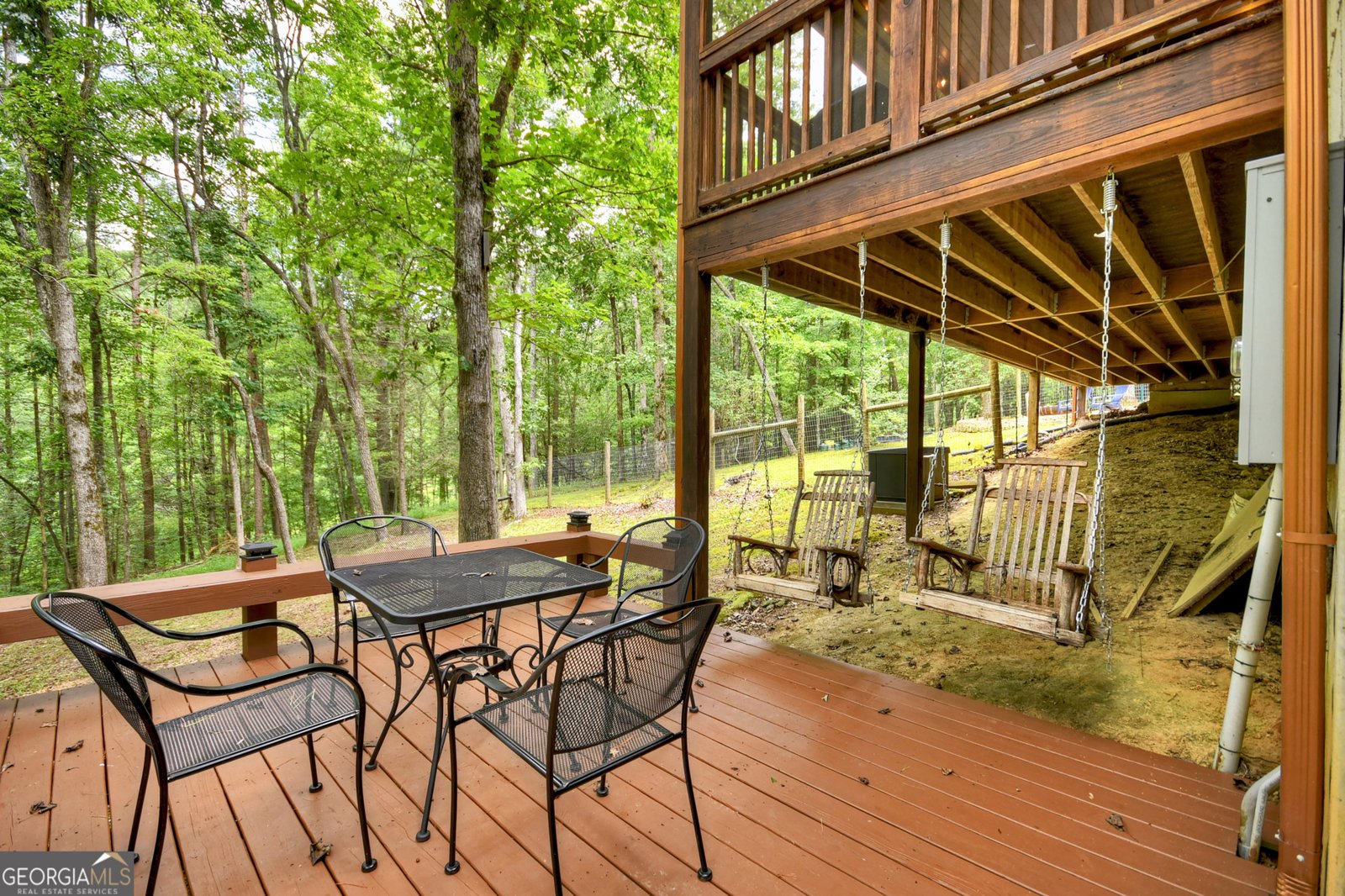 2587 Goose Island Road Cherry Log - 12