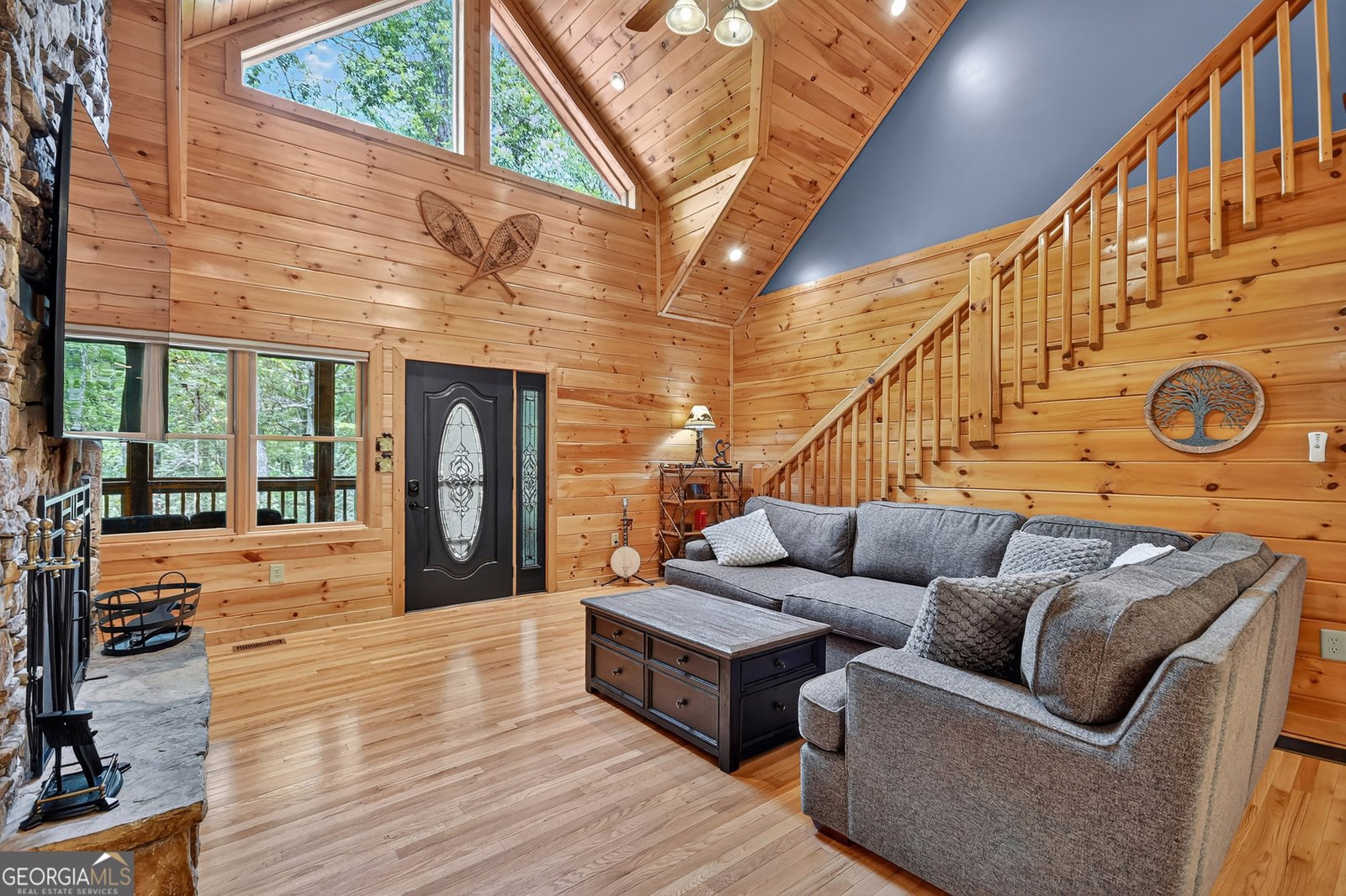 2587 Goose Island Road Cherry Log - 14