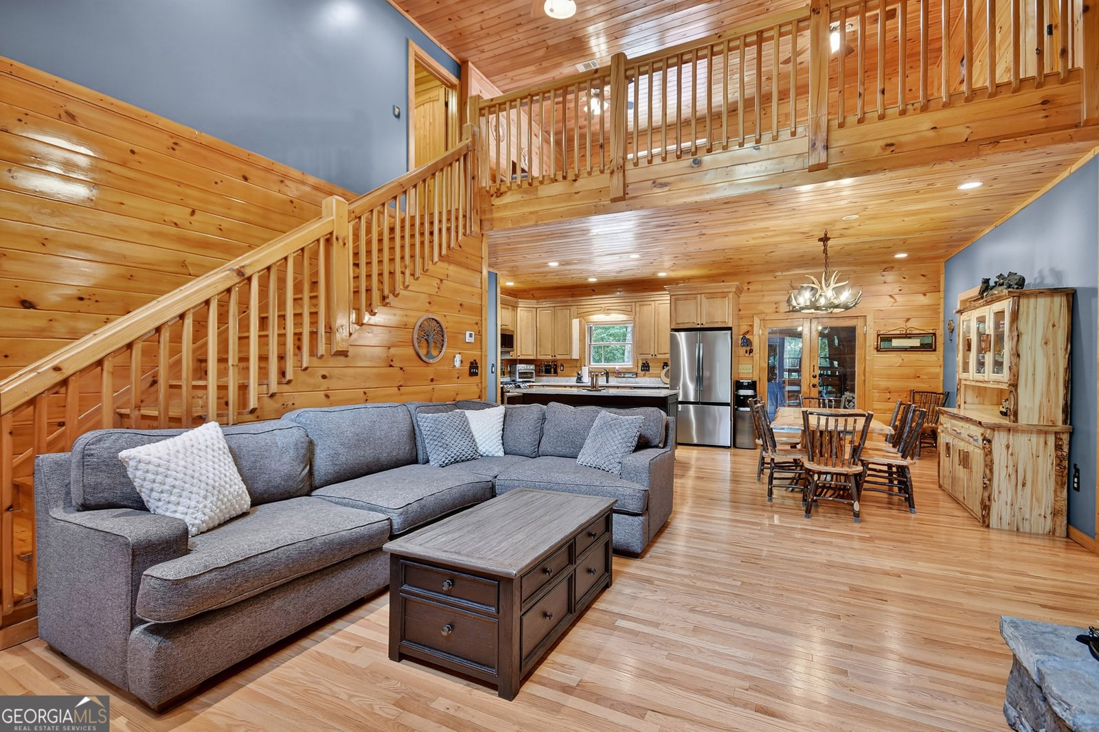 2587 Goose Island Road Cherry Log - 16