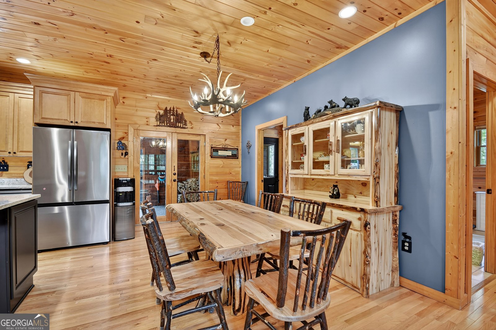 2587 Goose Island Road Cherry Log - 18