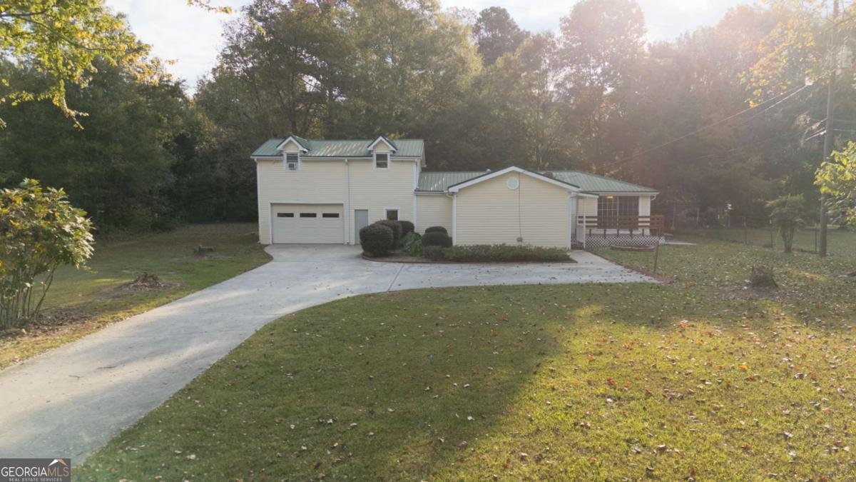 569 Highway 11 Monroe - 1