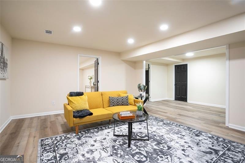 300 SADDLE CREEK Lane Roswell - 18