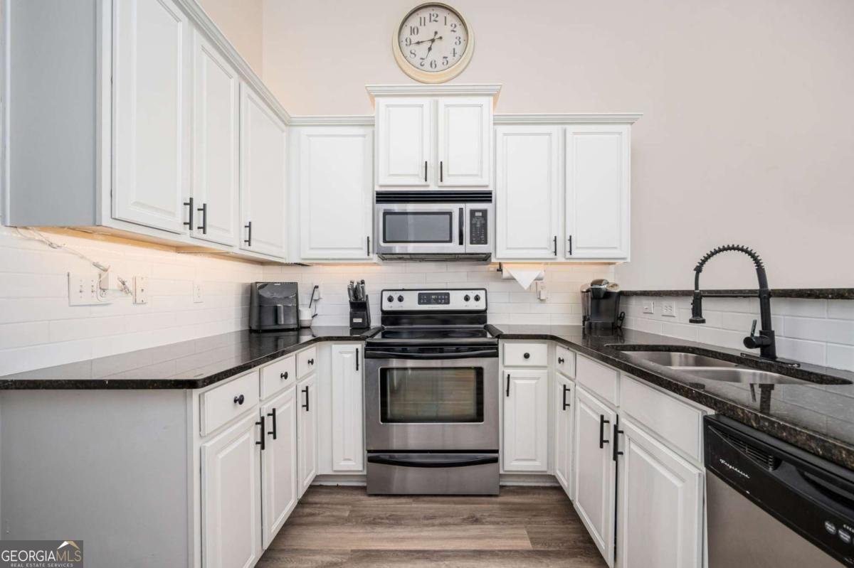 1761 LIBERTY Parkway Atlanta - 5