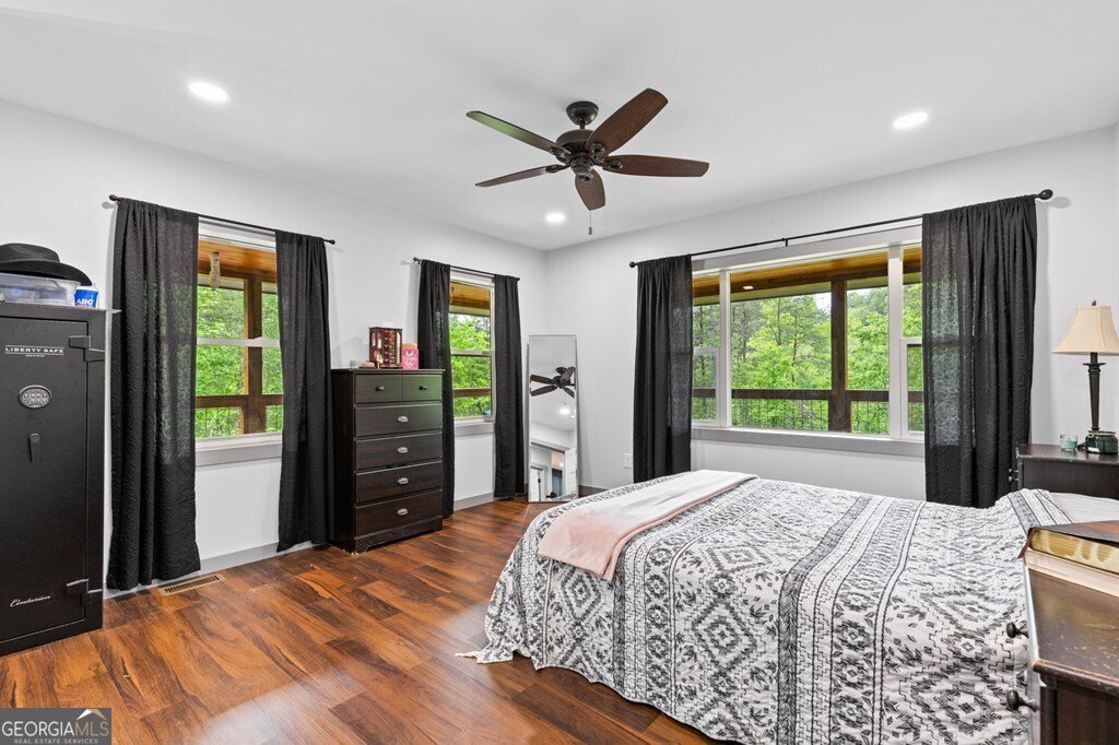 35 Indian Trace Mineral Bluff - 26