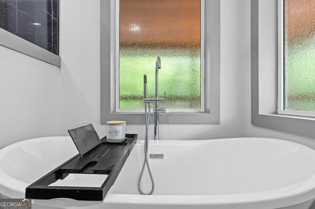 35 Indian Trace Mineral Bluff - 30