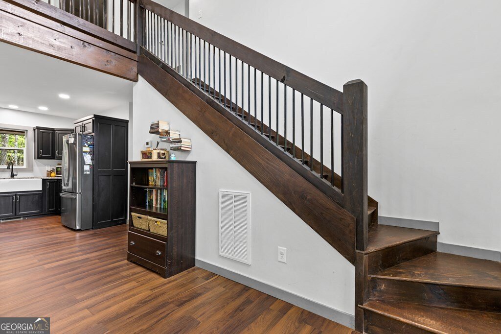 35 Indian Trace Mineral Bluff - 32