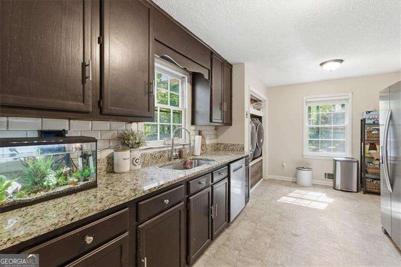 98 Davis Court Hiram - 11