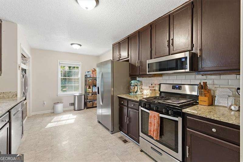 98 Davis Court Hiram - 13