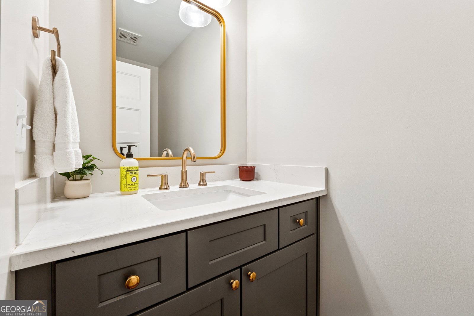 38 Mountain Ridge Road White - 1